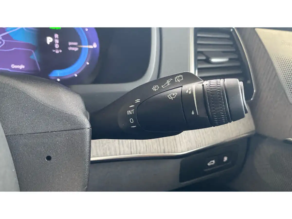 2024-volvo-xc90-20-t8-ultimate-dark-big-23