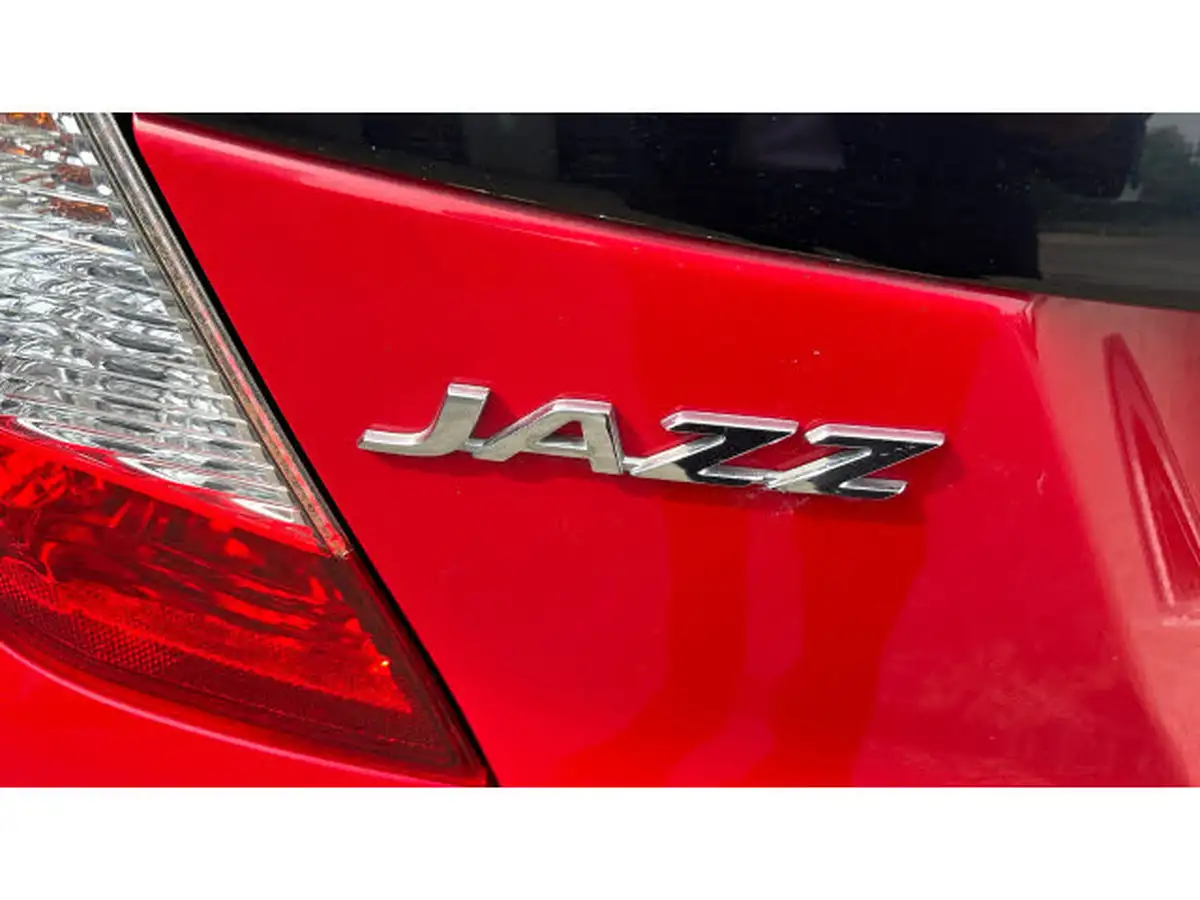 2019-honda-jazz-13-i-vtec-se-cvt-big-39
