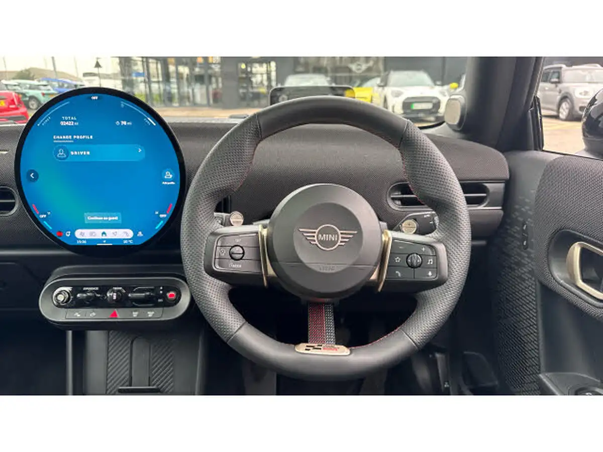 2024-mini-cooper-15-cooper-c-sport-3d-big-4