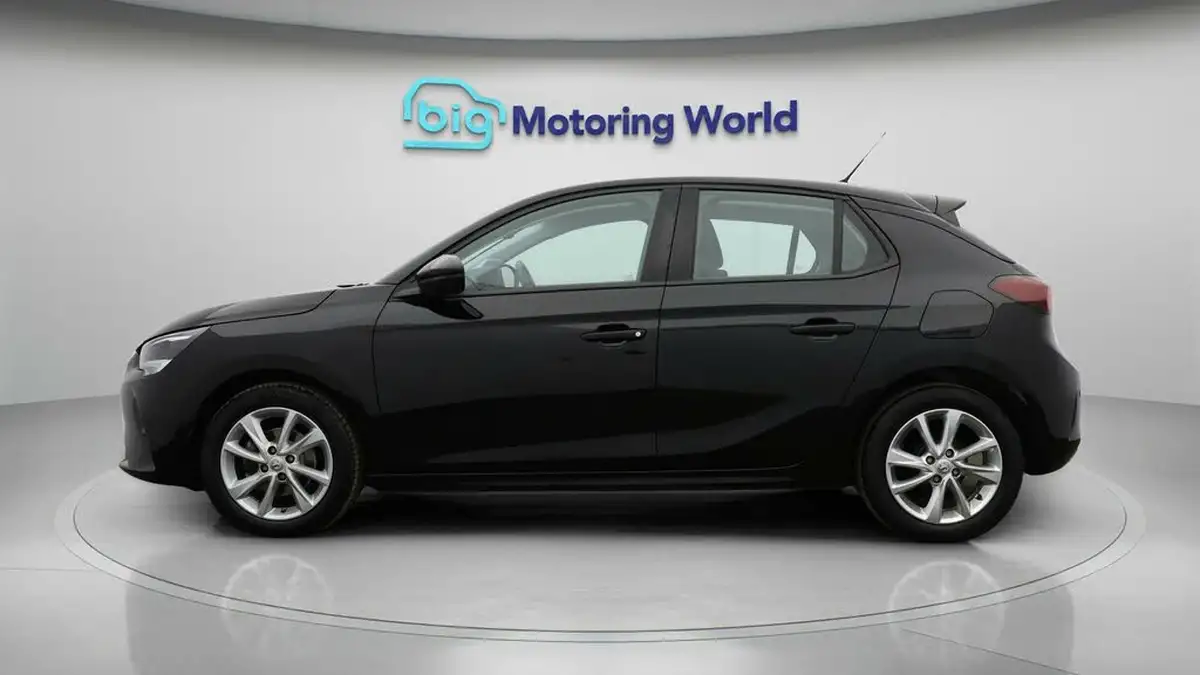 2020-vauxhall-corsa-12i-se-premium-big-3