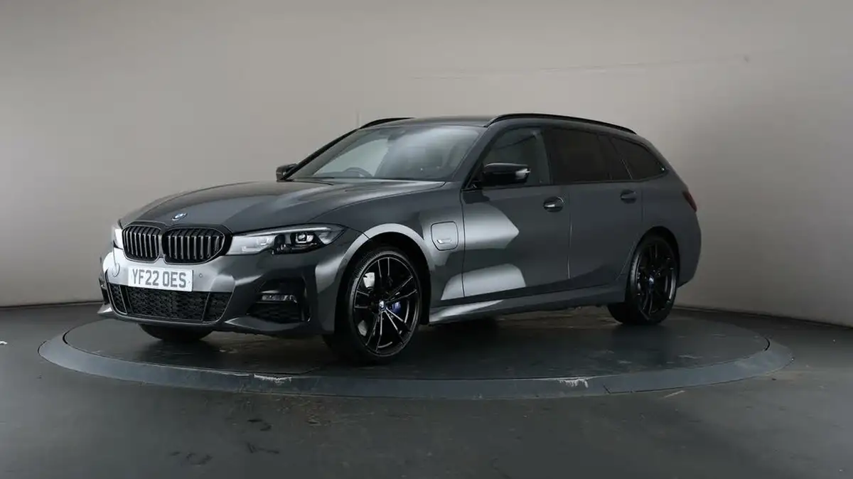 2022-bmw-3-series-20-330e-m-sport-pro-edition-touring-5d-big-35