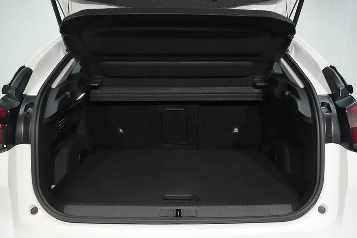 2022-citroen-c4-e-shine-plus-big-13