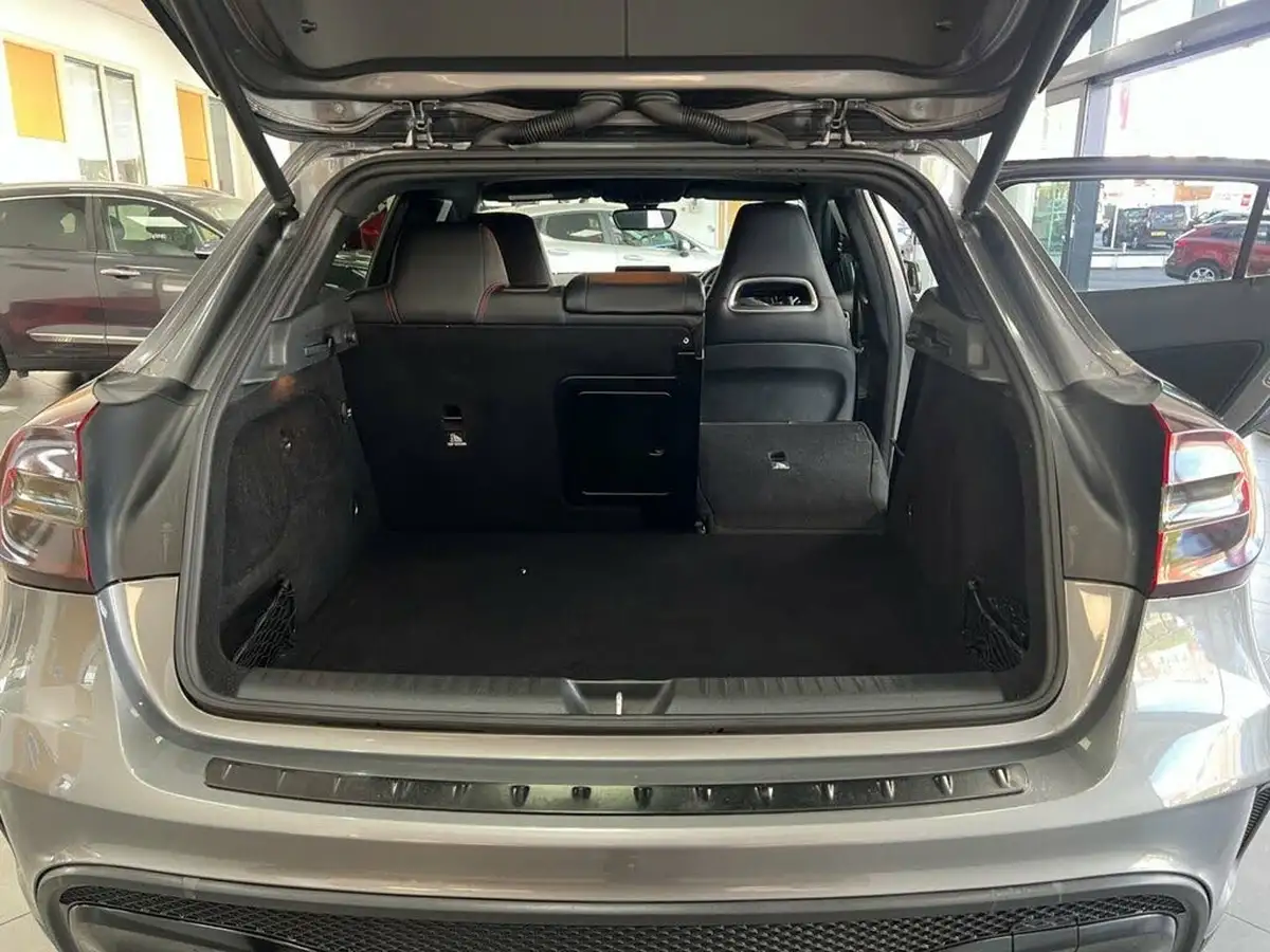 2016-mercedes-benz-gla-class-20-gla-250-amg-line-ss-7g-dct-big-47