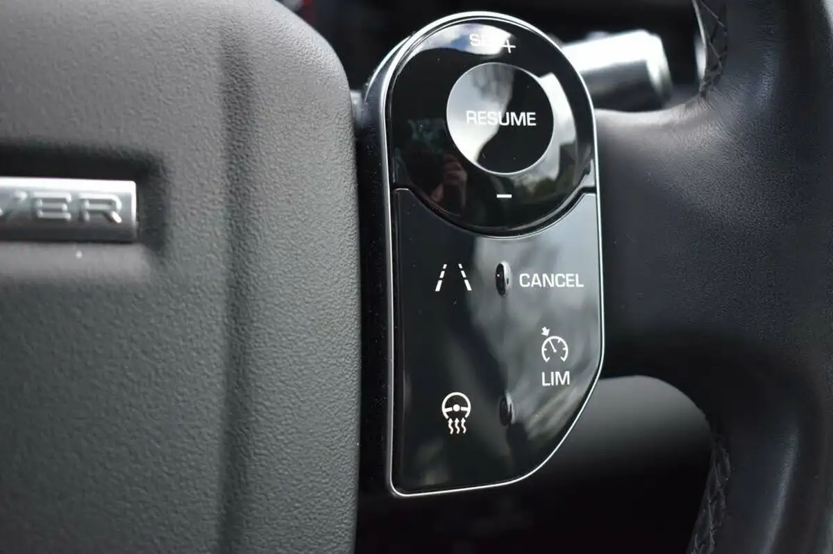 2019-land-rover-range-rover-evoque-20-d180-se-big-15