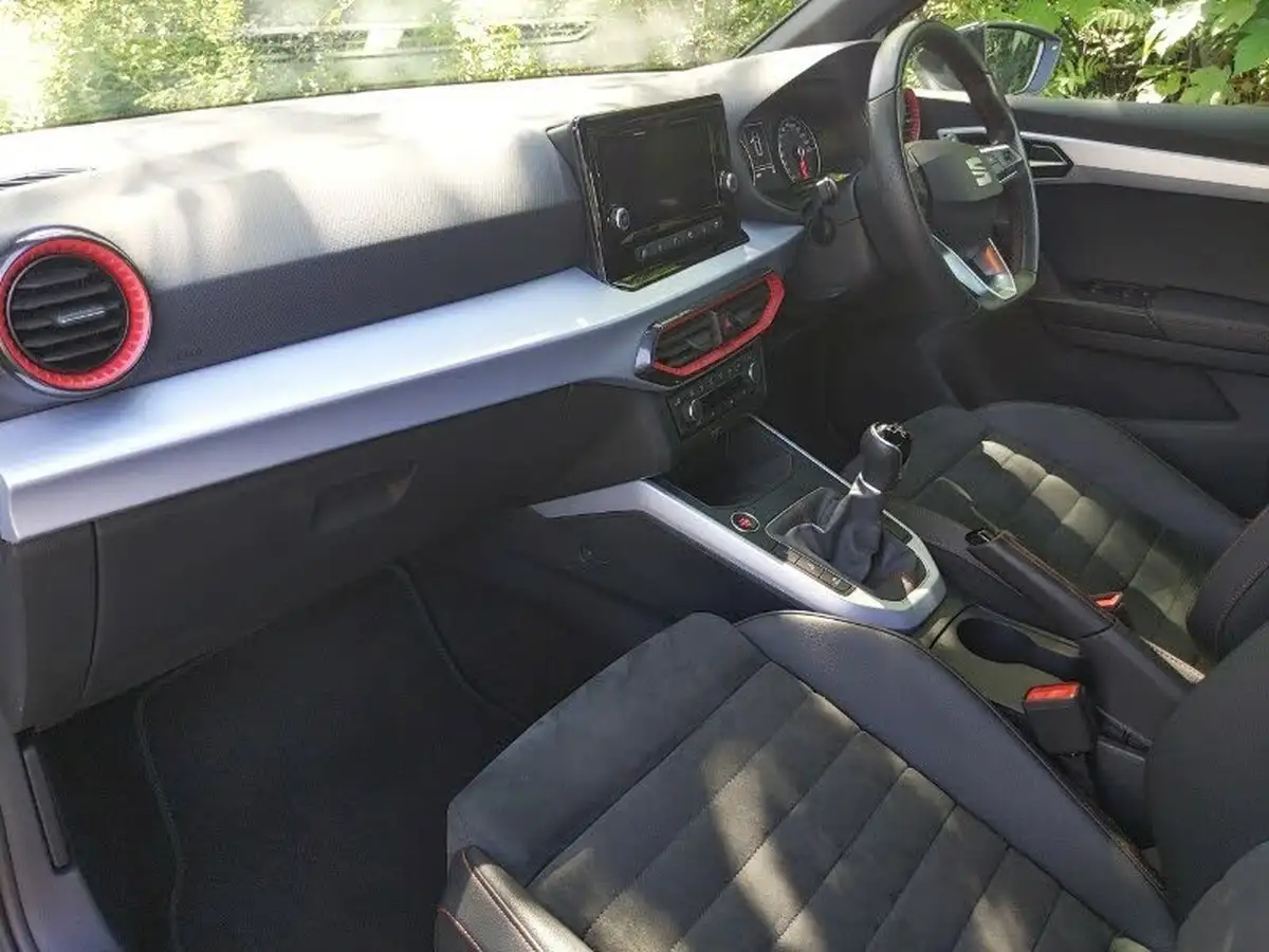 2022-seat-arona-10-tsi-fr-edition-big-4