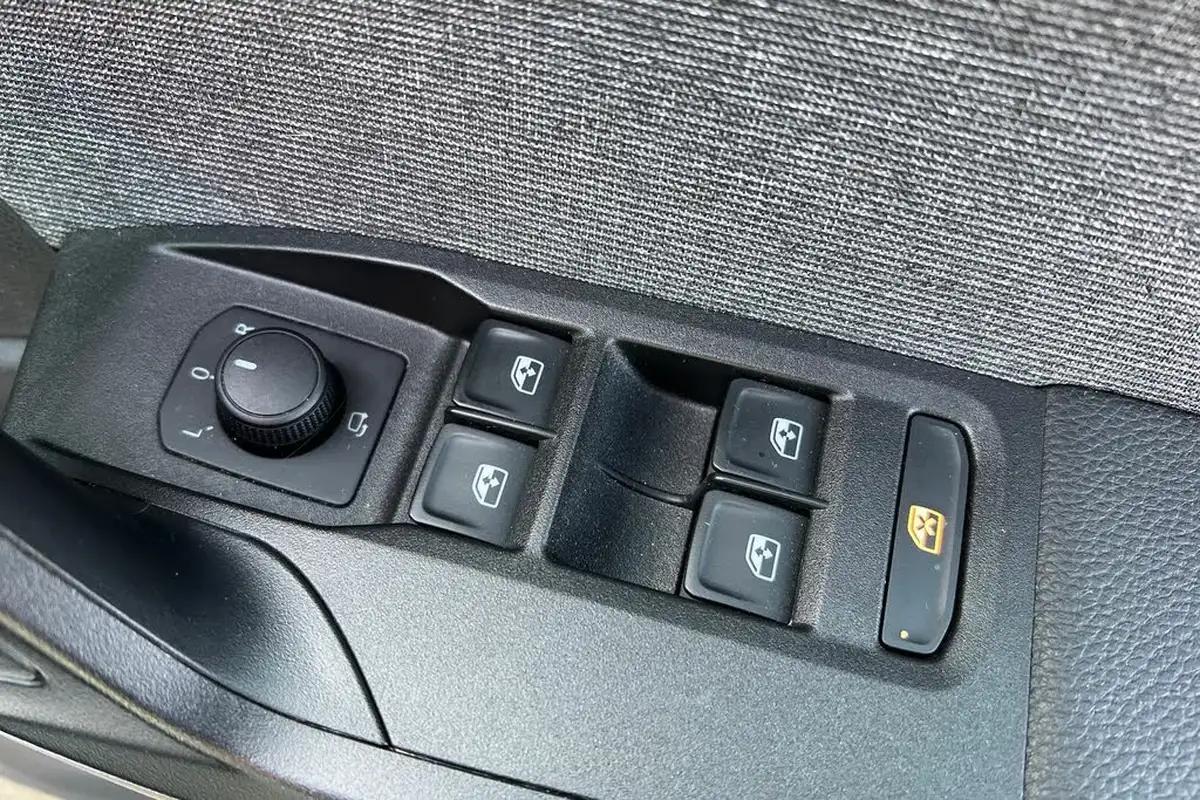 2023-seat-arona-10-tsi-xperience-big-18