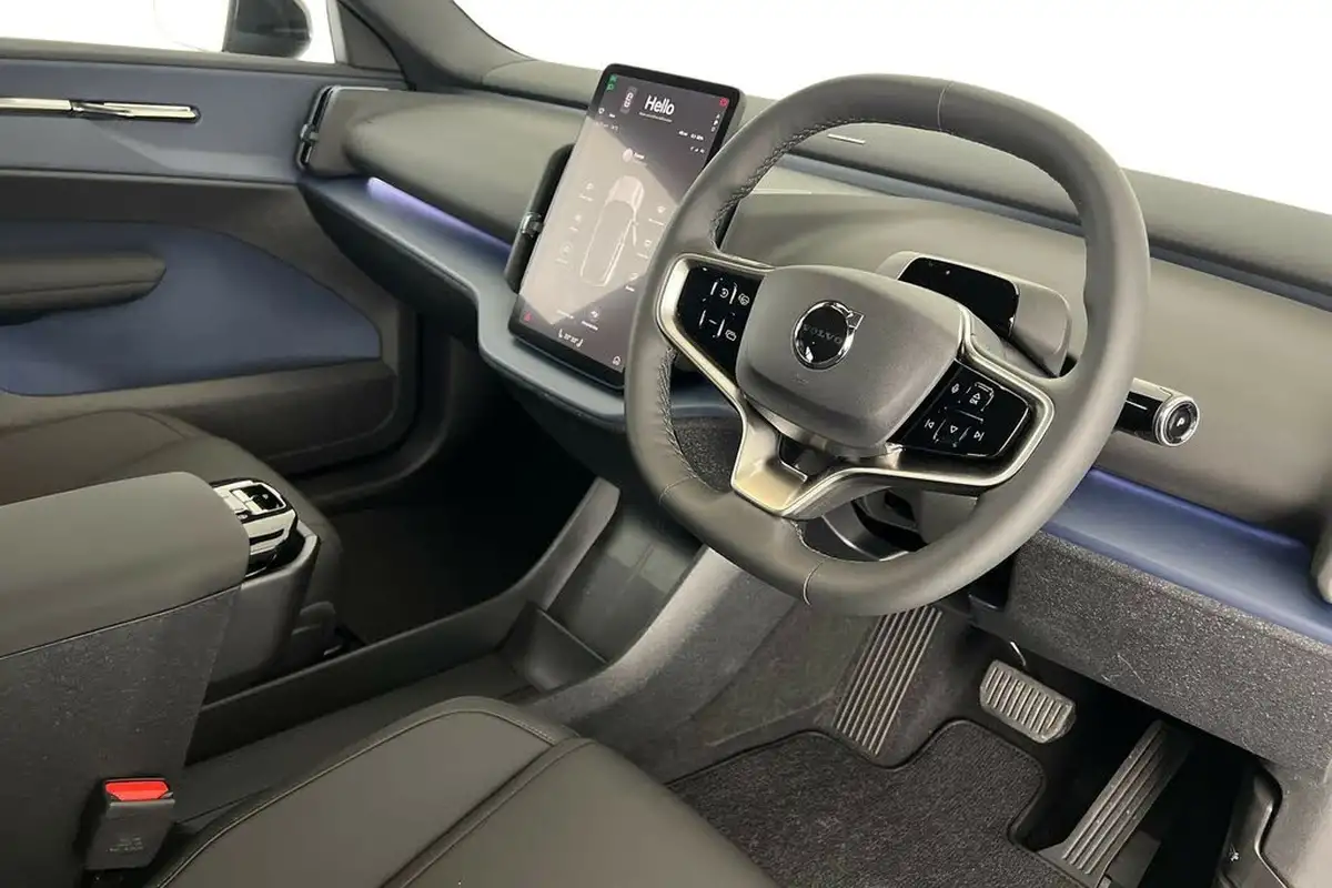 2024-volvo-ex30-e-single-motor-plus-extended-range-big-9