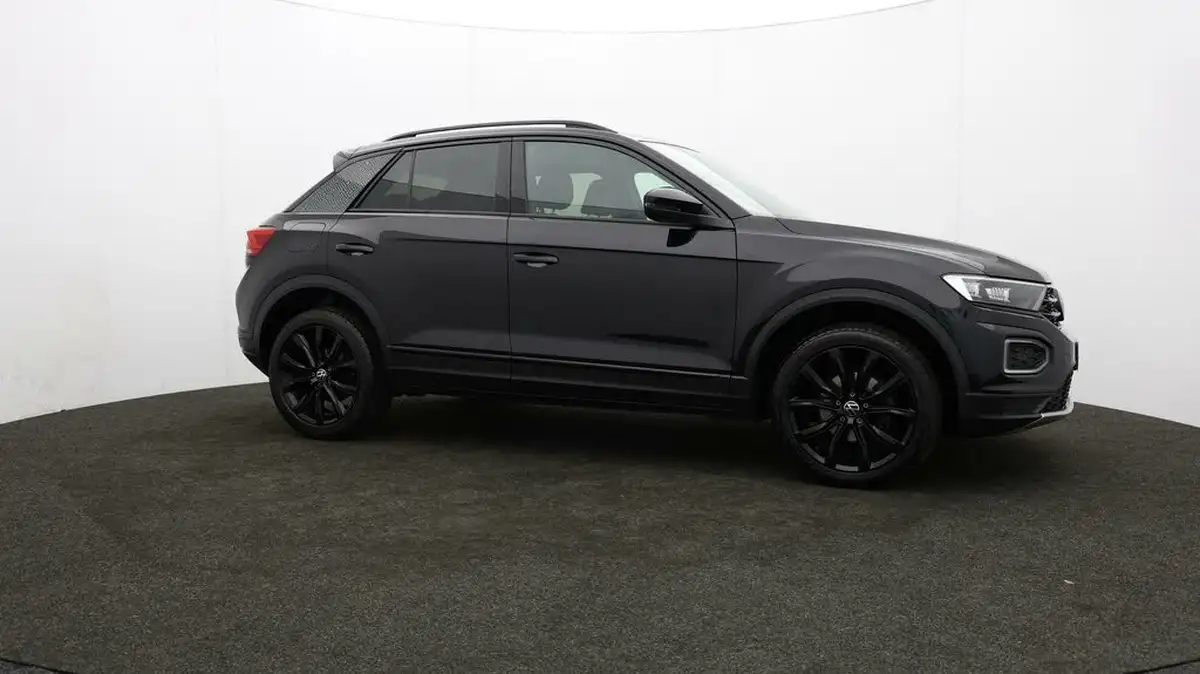 2021-volkswagen-t-roc-15-tsi-black-edition-big-35