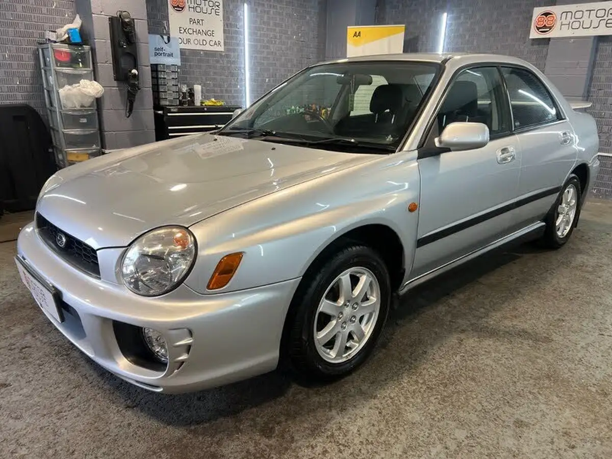 2002-subaru-impreza-20-gx-saloon-4d-auto-big-2