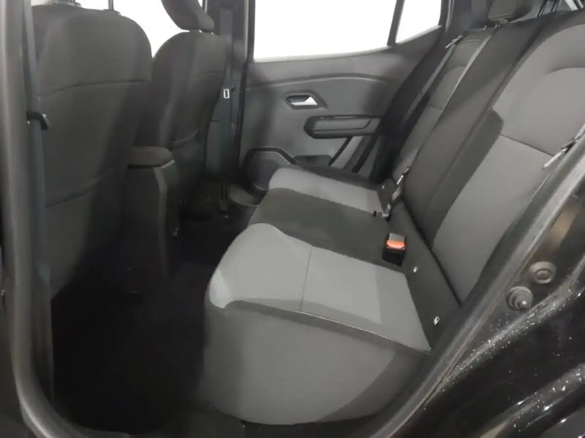 2024-dacia-sandero-stepway-10-tce-extreme-90bhp-big-5