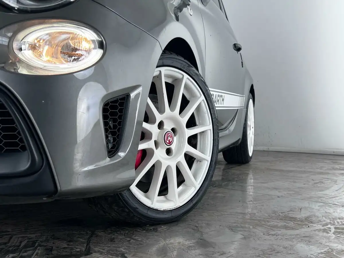 2021-abarth-595-14-tjet-esseesse-big-56