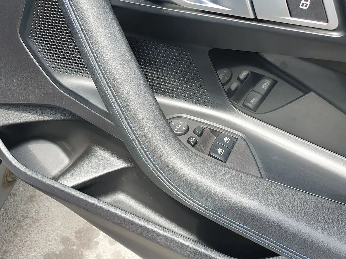 2022-bmw-2-series-30-m240i-big-32