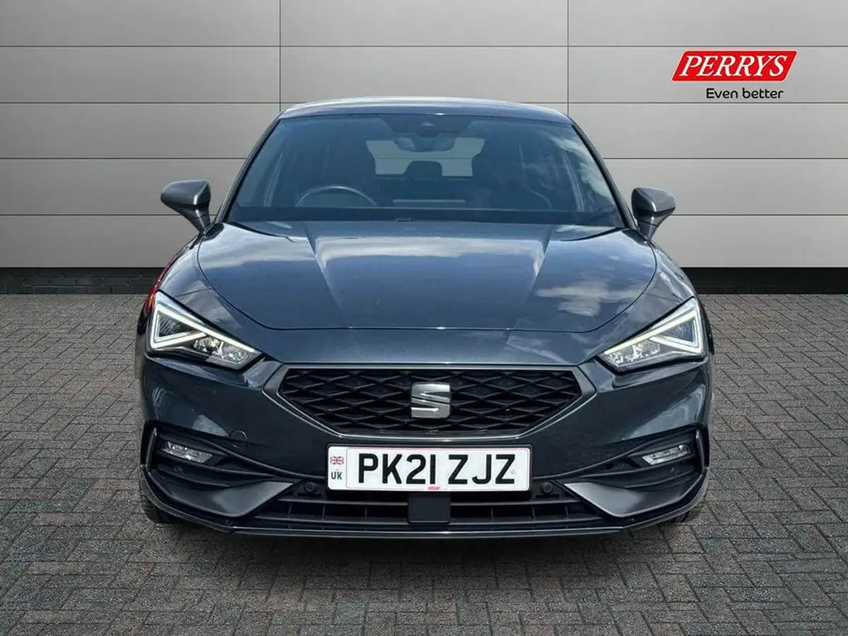 2021-seat-leon-10-etsi-evo-fr-sport-hatchback-big-3