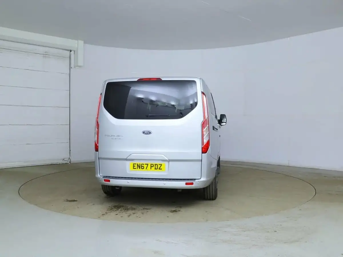 2018-ford-tourneo-custom-20tdci-310-l2-titanium-130ps-big-4