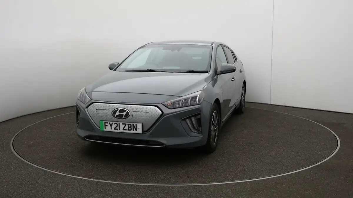 2021-hyundai-ioniq-e-premium-se-electric-100kw-big-32