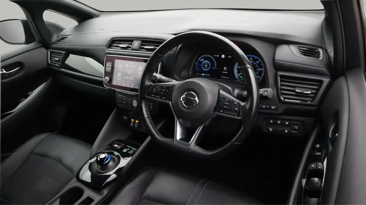 2021-nissan-leaf-e-n-connecta-big-9