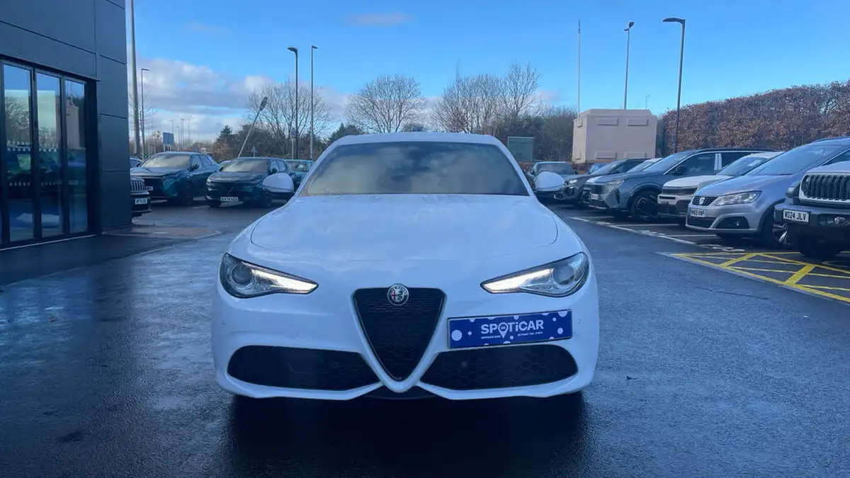 2022-alfa-romeo-giulia-20-sprint-197bhp-big-7