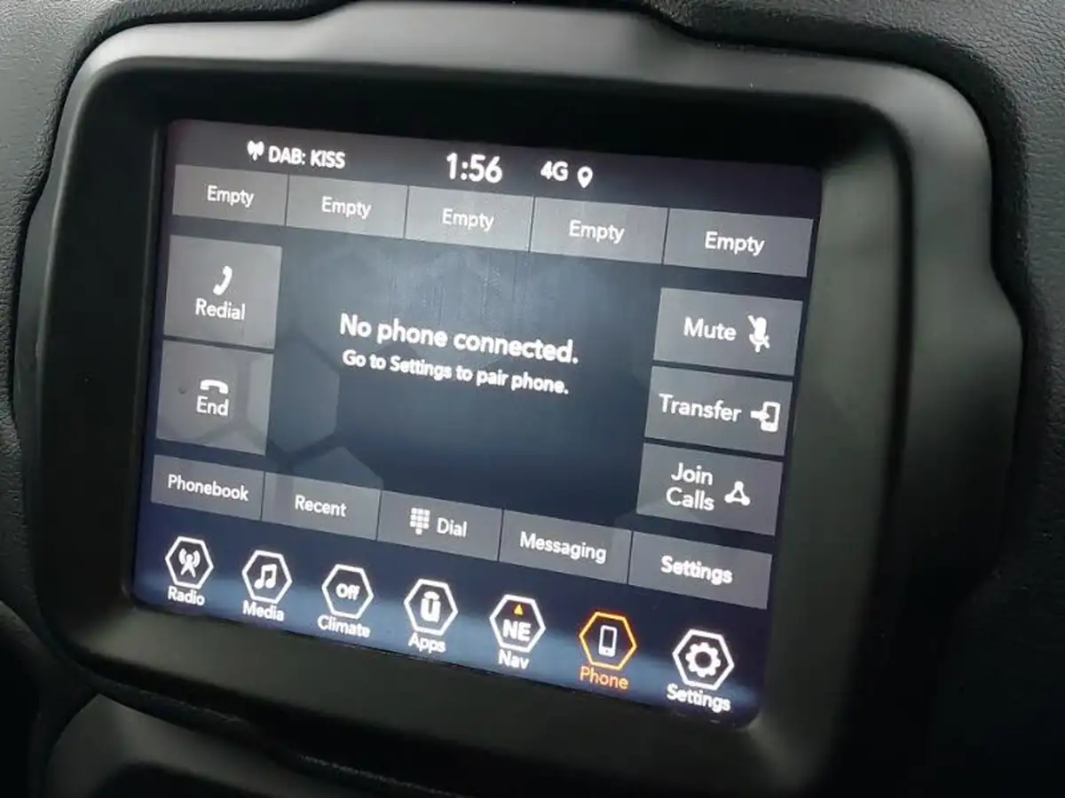 2022-jeep-renegade-13-gse-night-eagle-big-13