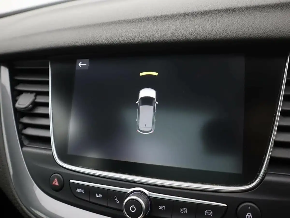 2020-vauxhall-grandland-x-12-elite-nav-big-18