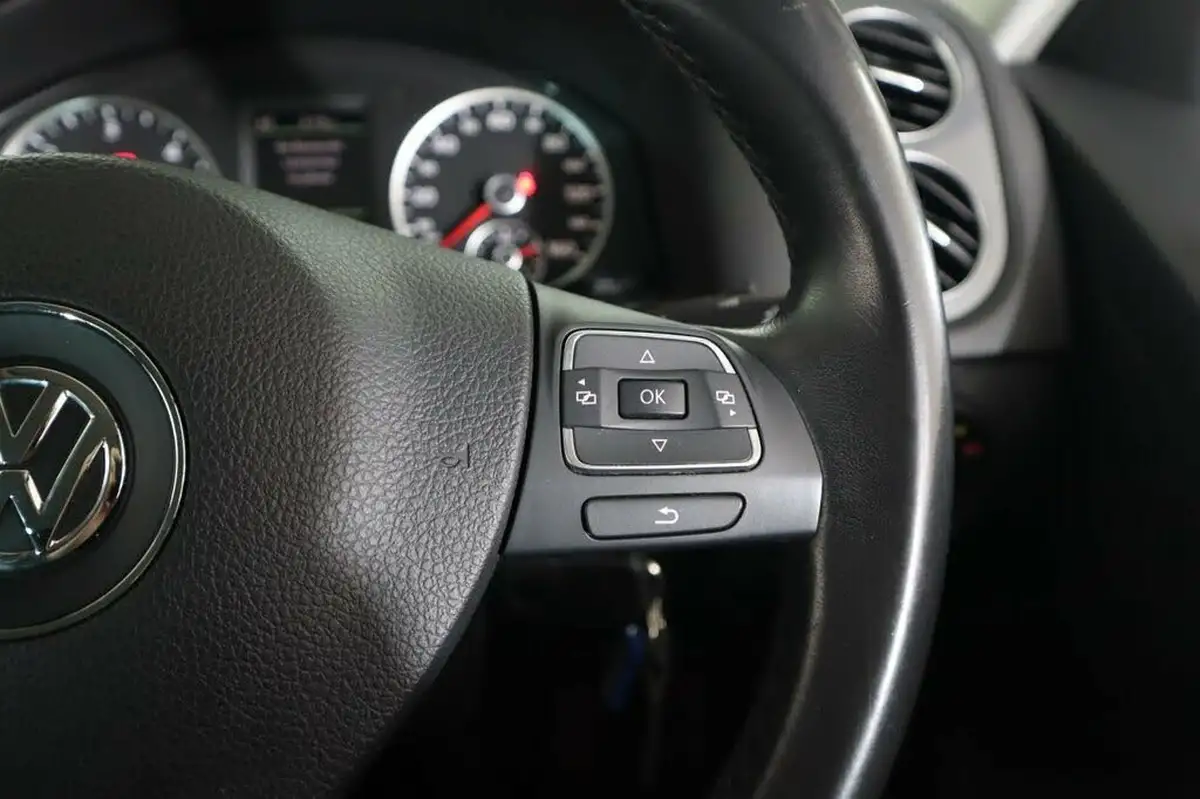 2014-volkswagen-tiguan-20tdi-match-140ps-2wd-bluemotion-tech-big-36