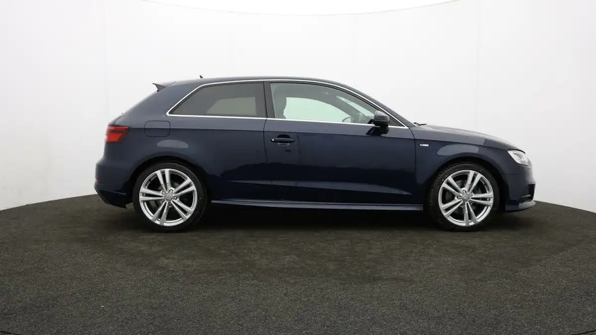 2017-audi-a3-20-tfsi-quattro-s-line-191ps-nav-hatchback-3d-big-31