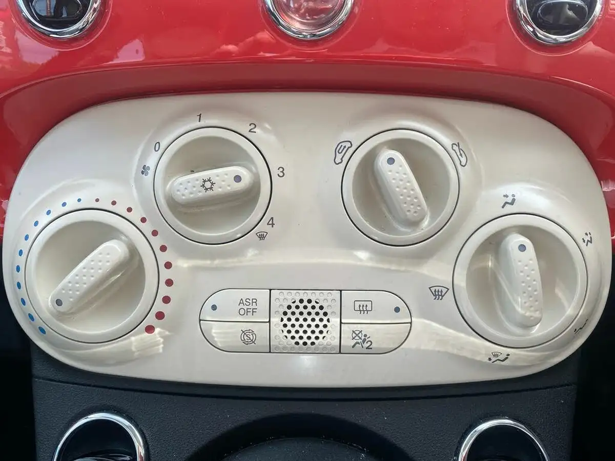 2019-fiat-500-12-lounge-ss-big-20