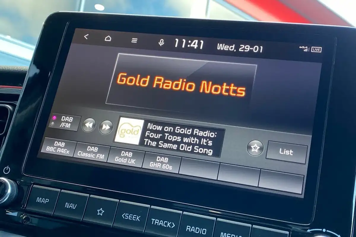 2021-kia-stonic-10-t-gdi-connect-big-32