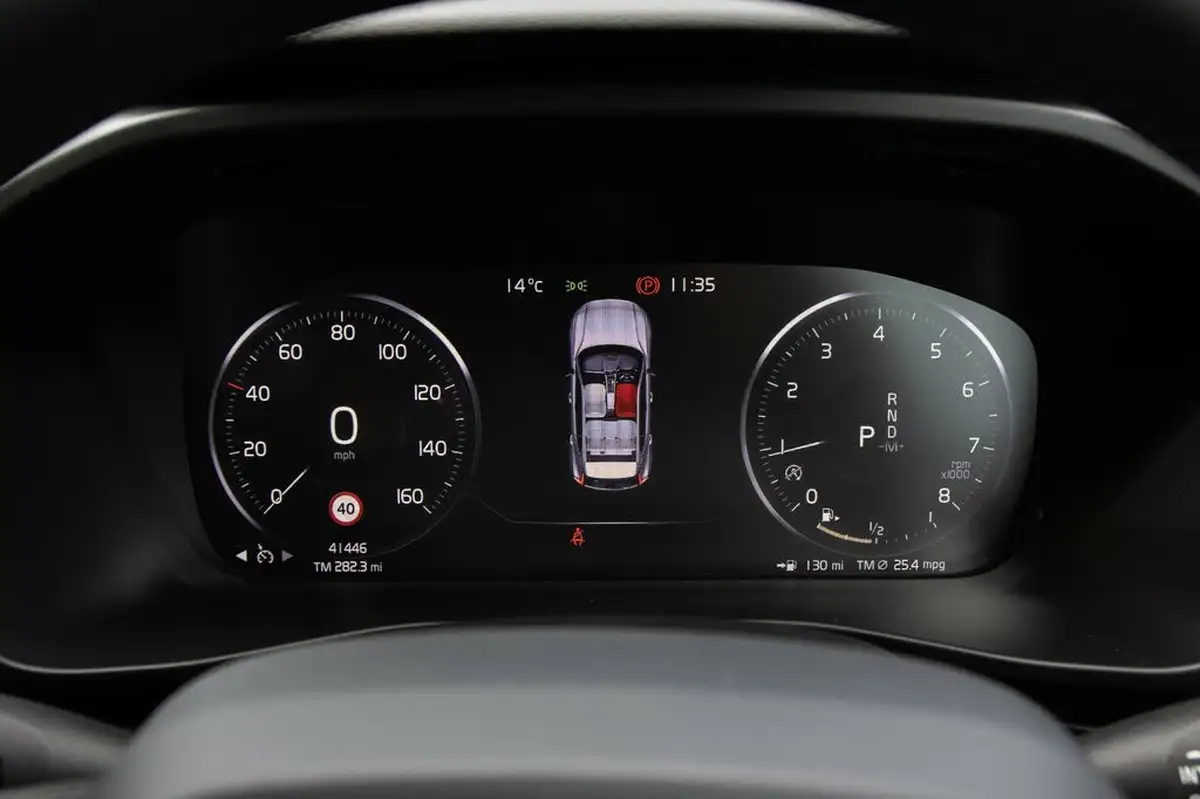 2020-volvo-xc40-15-t3-inscription-geartronic-big-14
