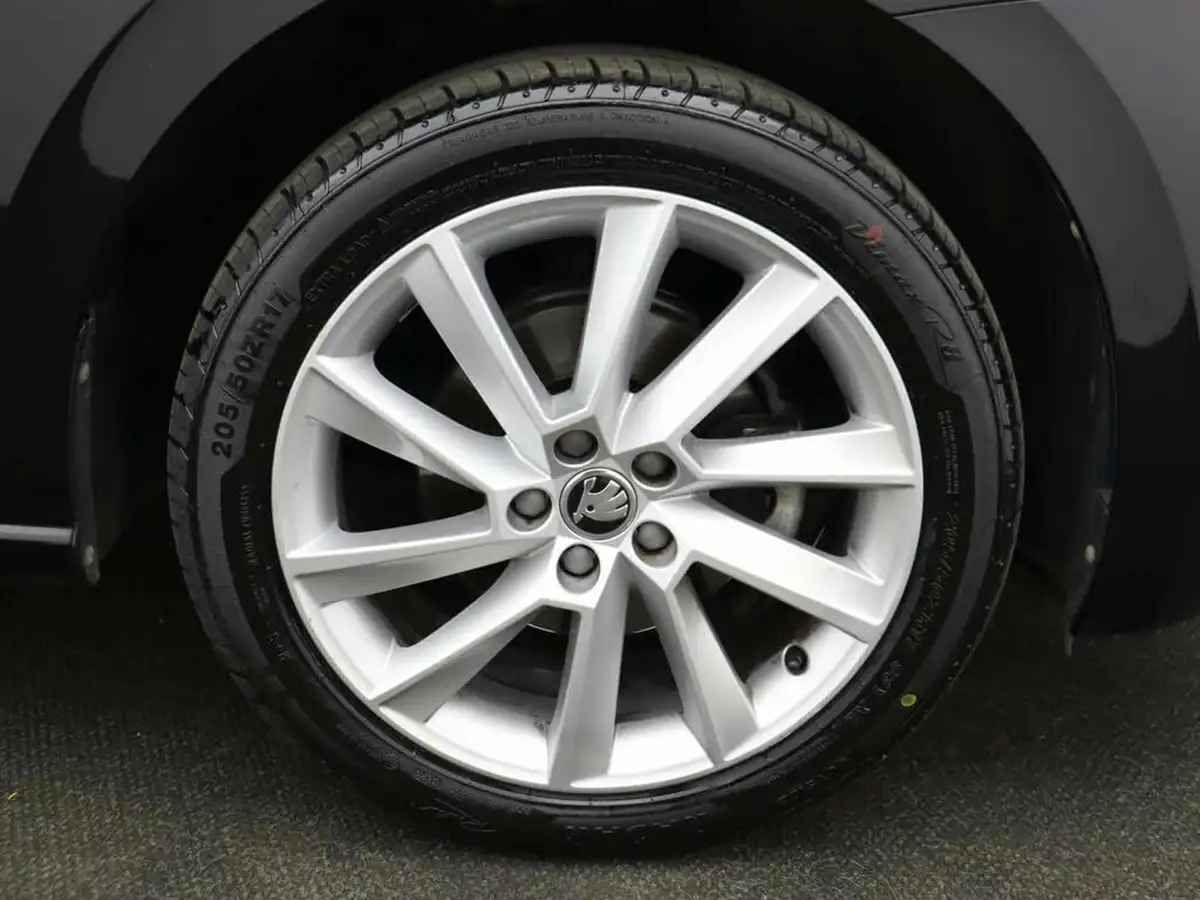 2022-skoda-scala-10-tsi-se-l-109ps-big-8
