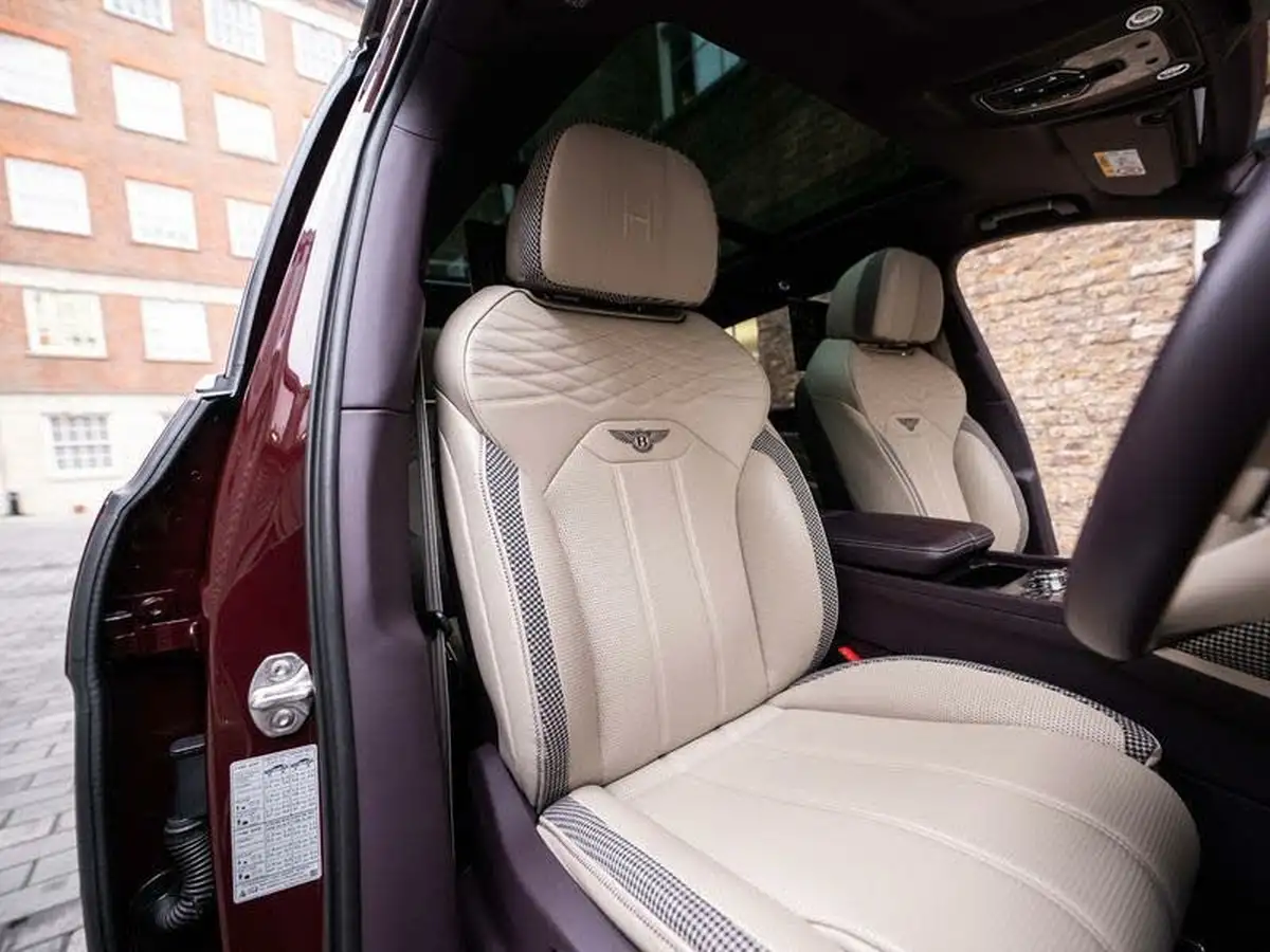 2023-bentley-bentayga-40-v8-extended-wheelbase-azure-big-24