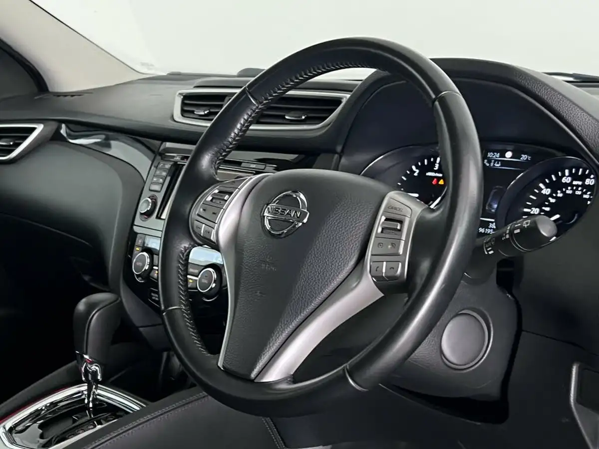 2015-nissan-qashqai-16dci-tekna-xtronic-cvt-big-15