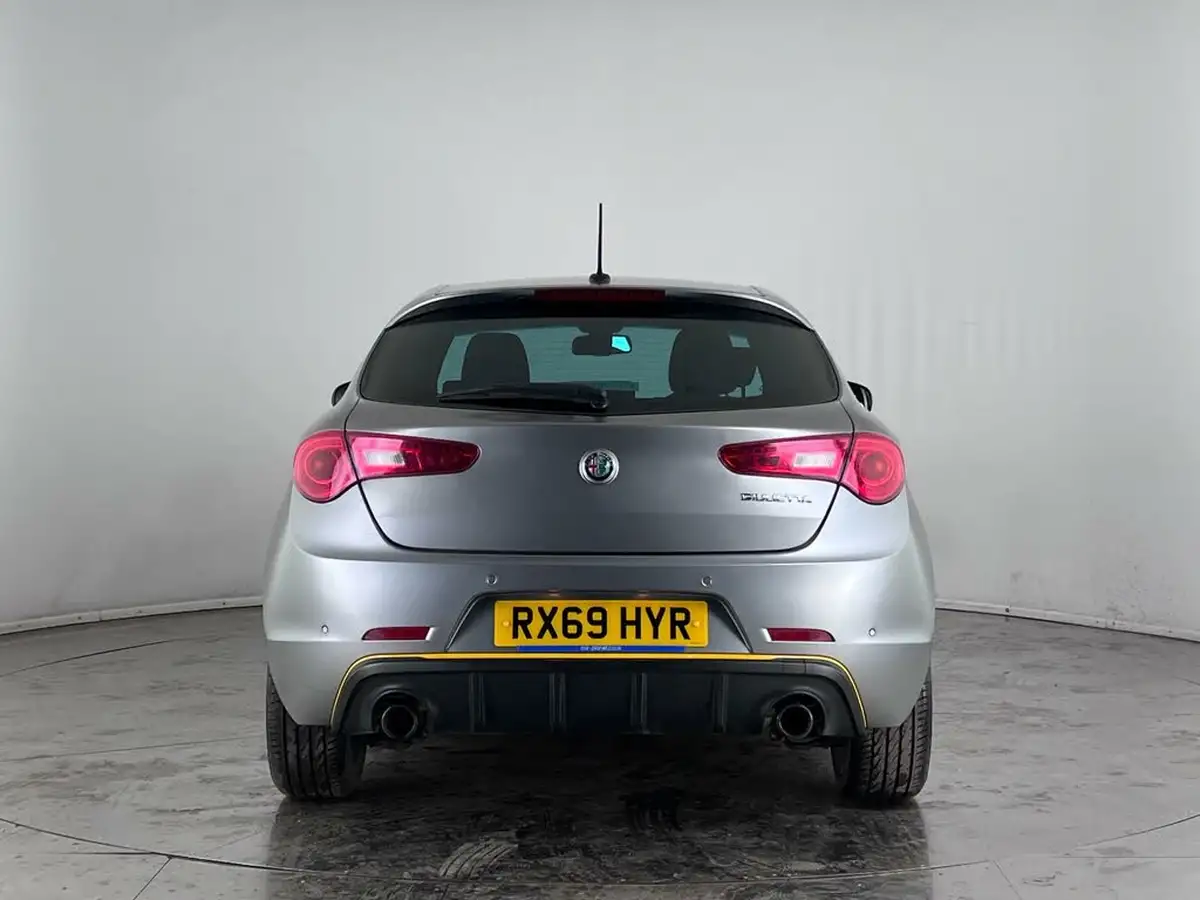 2019-alfa-romeo-giulietta-20jtdm-2-veloce-big-4