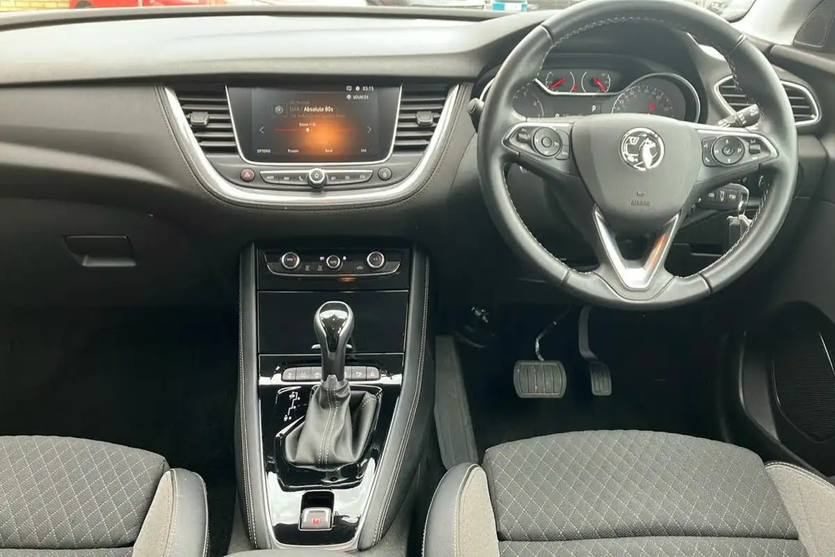 2019-vauxhall-grandland-x-12-sri-nav-auto-big-10