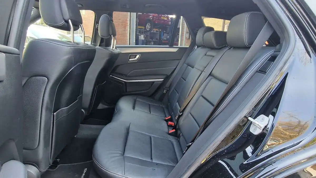 2014-mercedes-benz-e-class-21td-e250-cdi-amg-sport-cdi-estate-5d-big-10