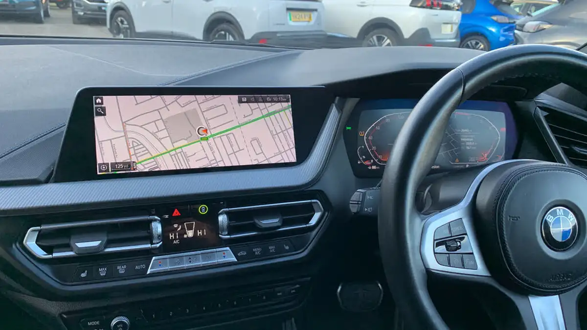 2022-bmw-1-series-15-118i-m-sport-lcp-dct-big-40