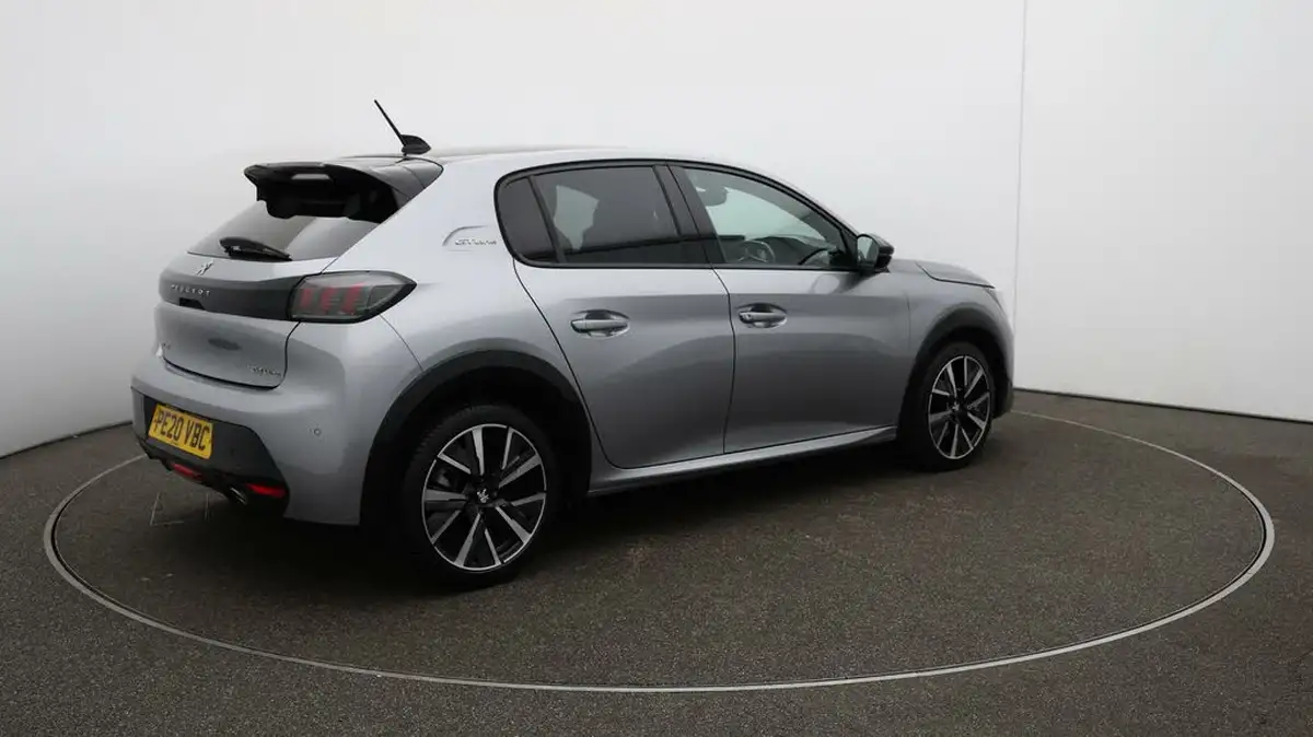 2020-peugeot-208-12-puretech-gt-line-100bhp-eat8-big-44