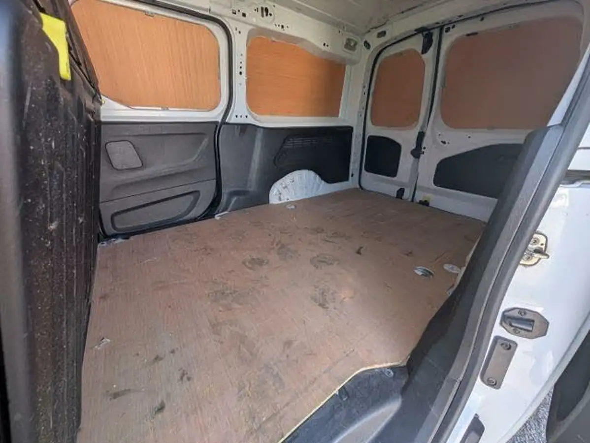 2020-peugeot-partner-15-bluehdi-950-professional-100ps-eu6dt-long-panel-big-6