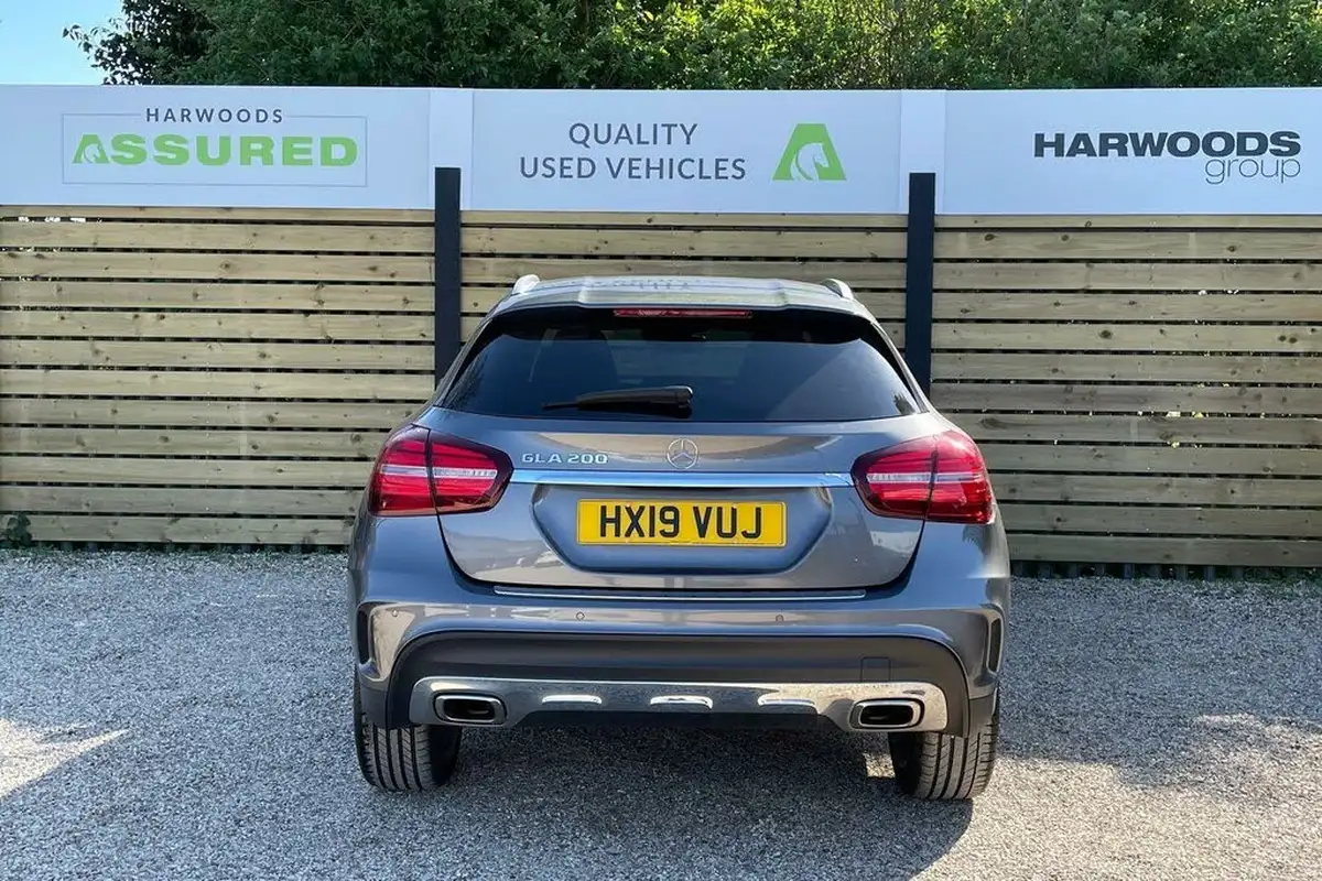 2019-mercedes-benz-gla-class-16-gla-200-amg-line-premiumss-7g-dct-big-7