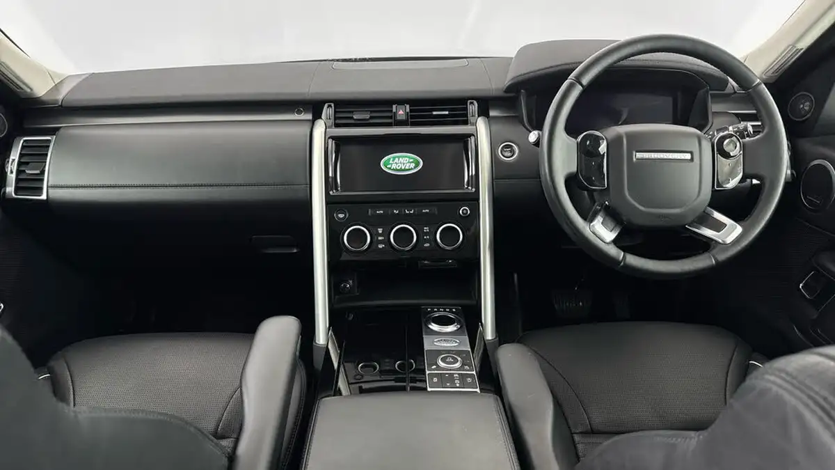 2019-land-rover-discovery-30-sd6-hse-luxury-big-10