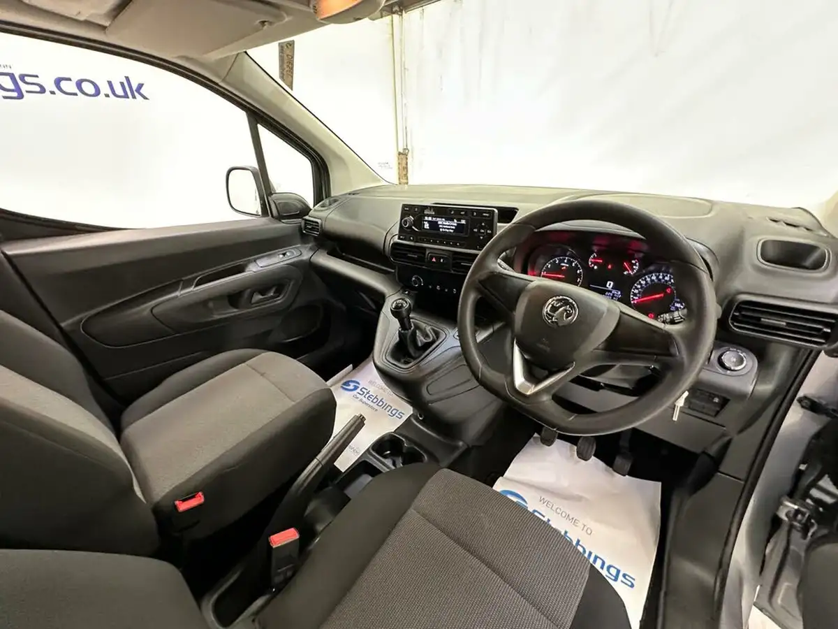 2019-vauxhall-combo-16cdti-edition-2000-100pseu6-big-7