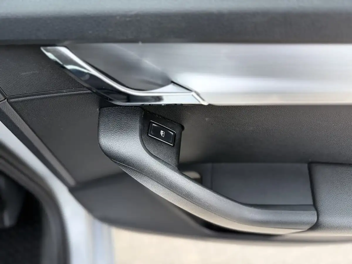 2020-skoda-octavia-10-tsi-s-hatchback-big-48