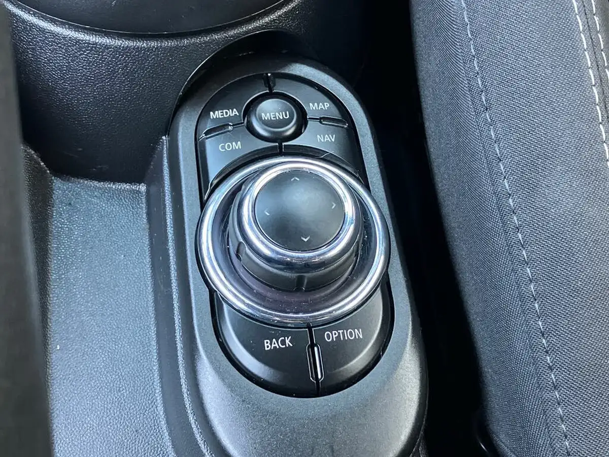2021-mini-cooper-20-cooper-s-sport-hatchback-3d-auto-big-21