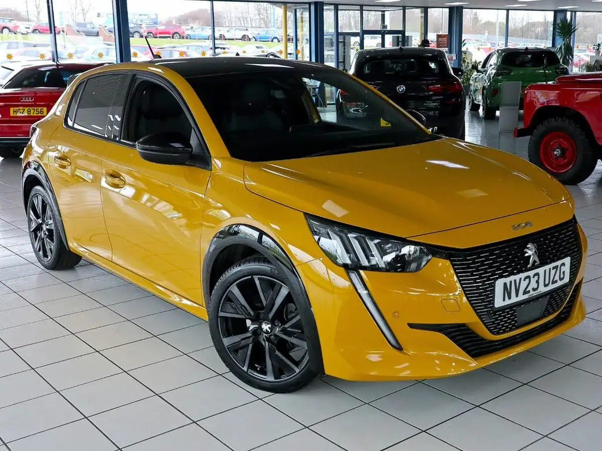 2023-peugeot-208-12-puretech-gt-130ps-eat8-big-0