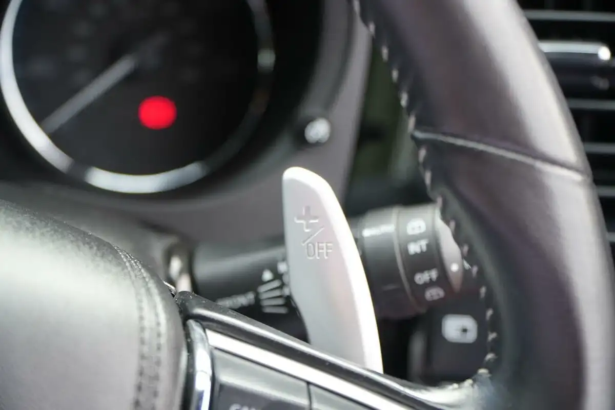 2021-mitsubishi-outlander-24-dynamic-phev-big-31