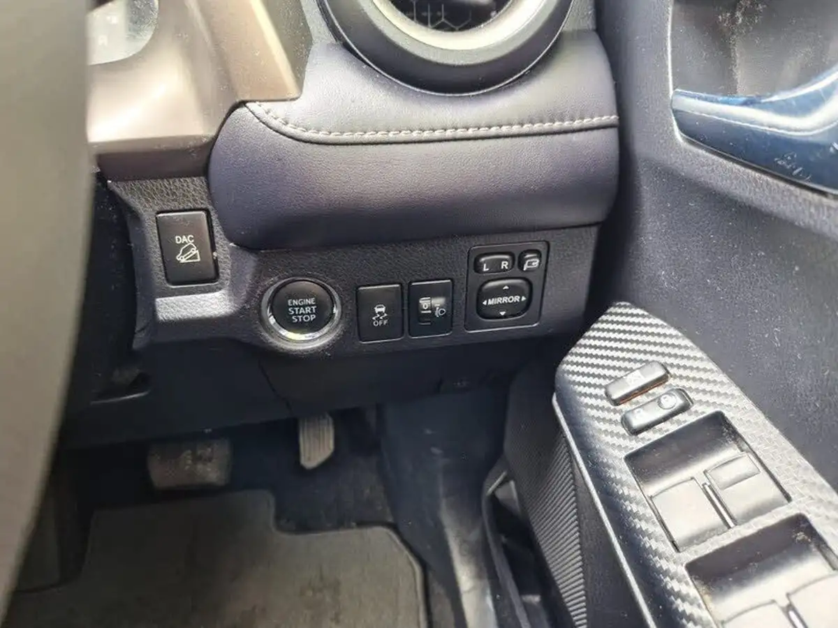2013-toyota-rav4-22td-invincible-22d-cat-auto-big-17
