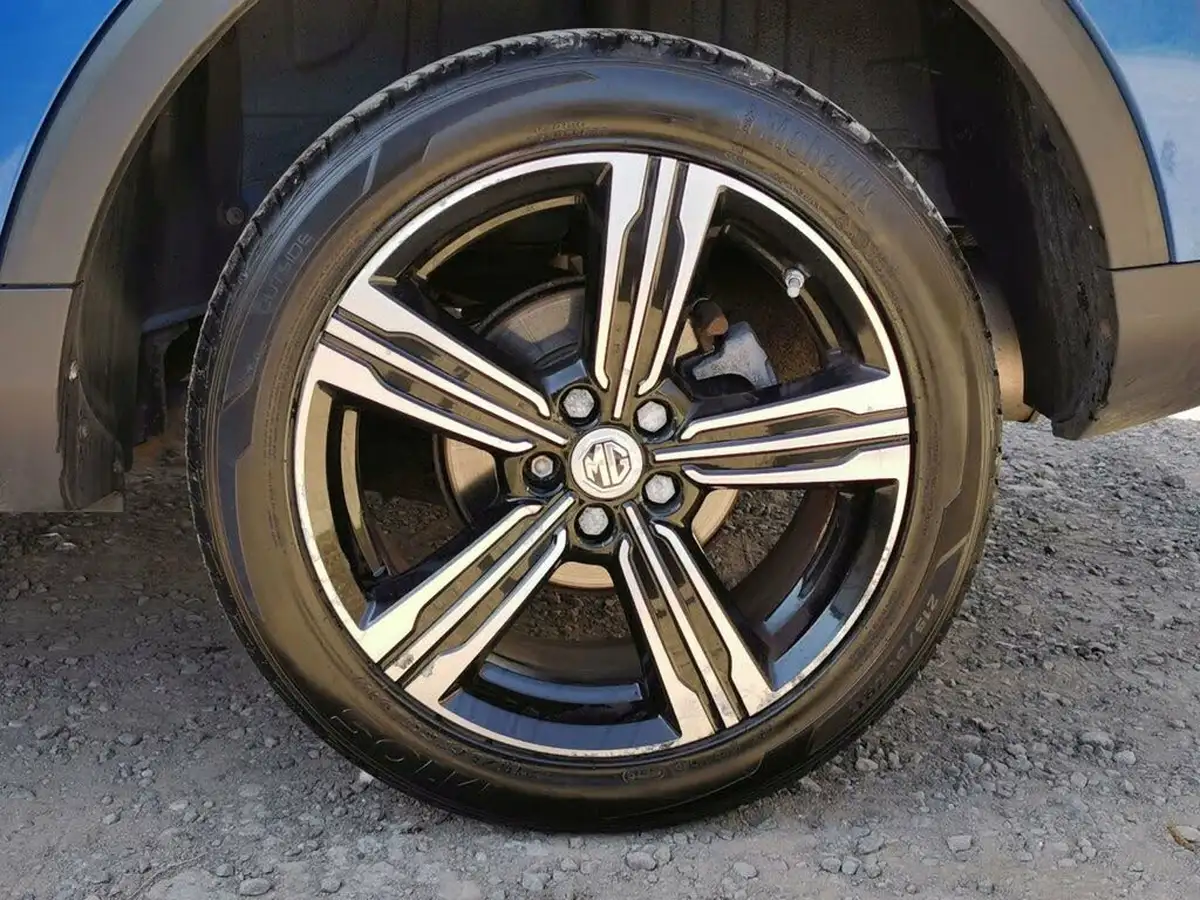 2017-mg-zs-suv-10t-gdi-exclusive-big-40