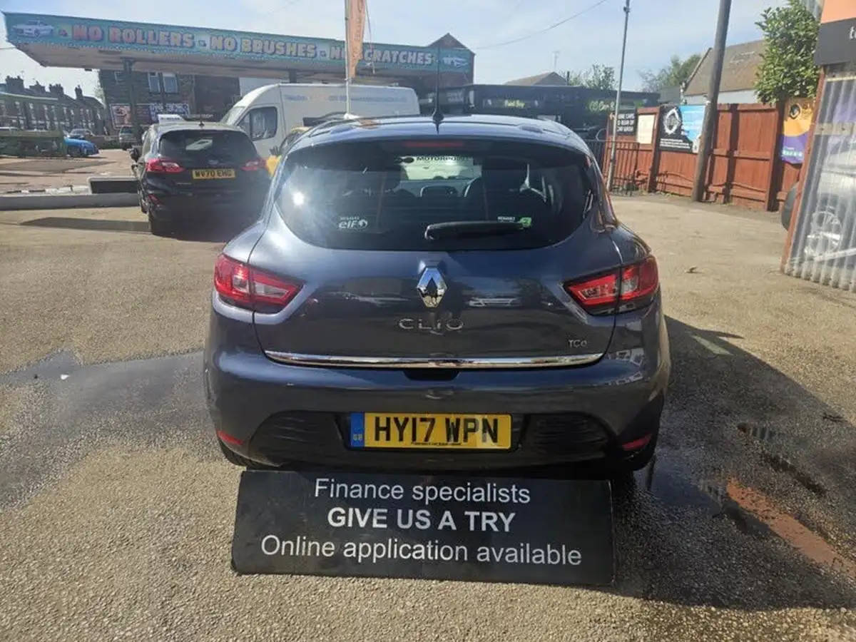 2017-renault-clio-09-tce-dynamique-nav-big-8