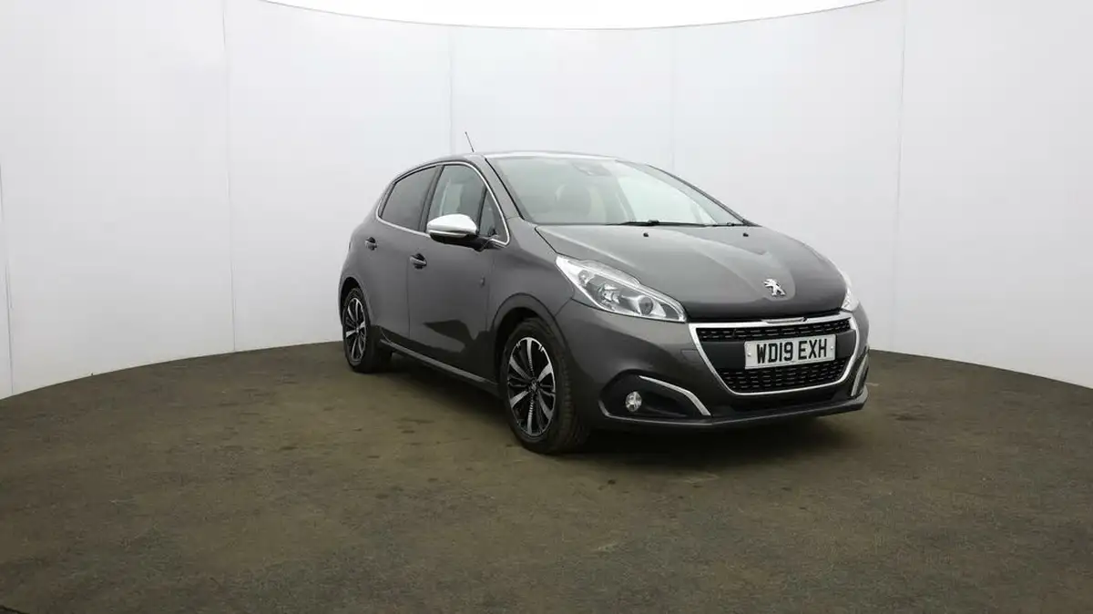 2019-peugeot-208-12-puretech-tech-edition-82bhp-big-37