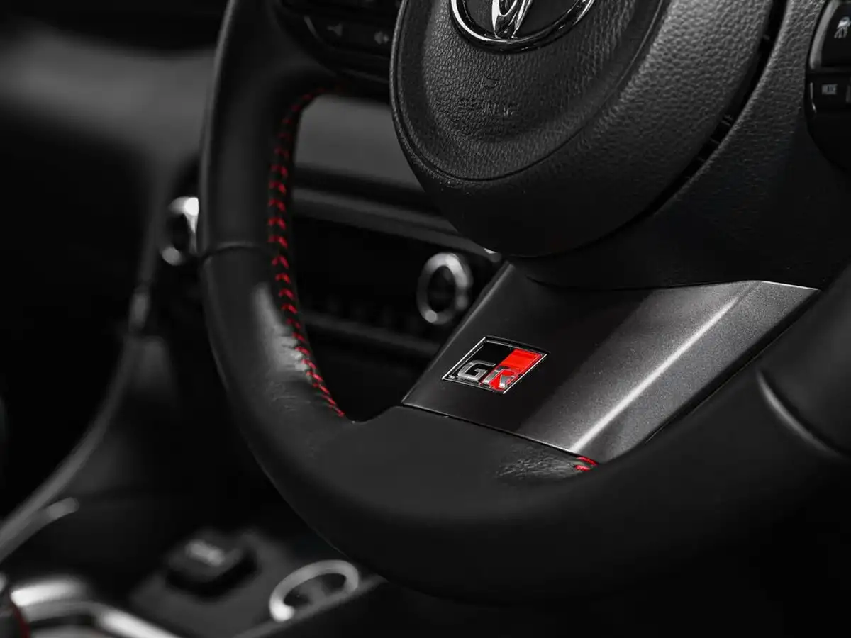 2022-toyota-yaris-16-gr-circuit-pack-big-9