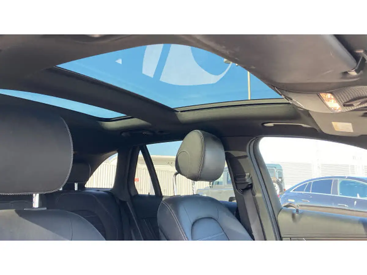 2022-mercedes-benz-glc-class-big-32